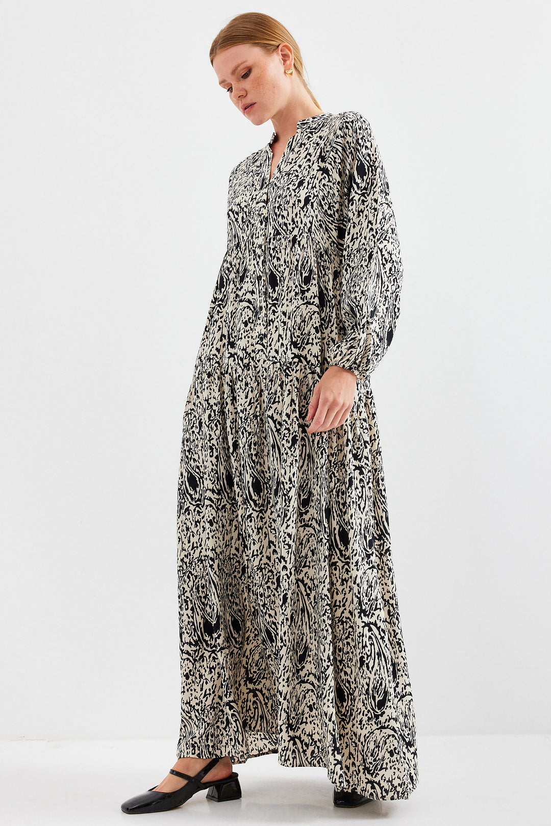 Bigdart Robe Modeste en Viscose Noire à Motifs 2423