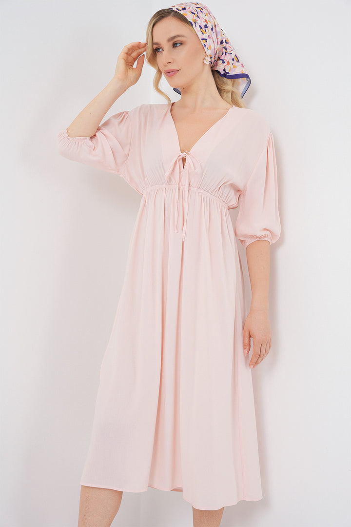 Bigdart Robe à décolleté en V avec taille froncée 2570 - Poudré