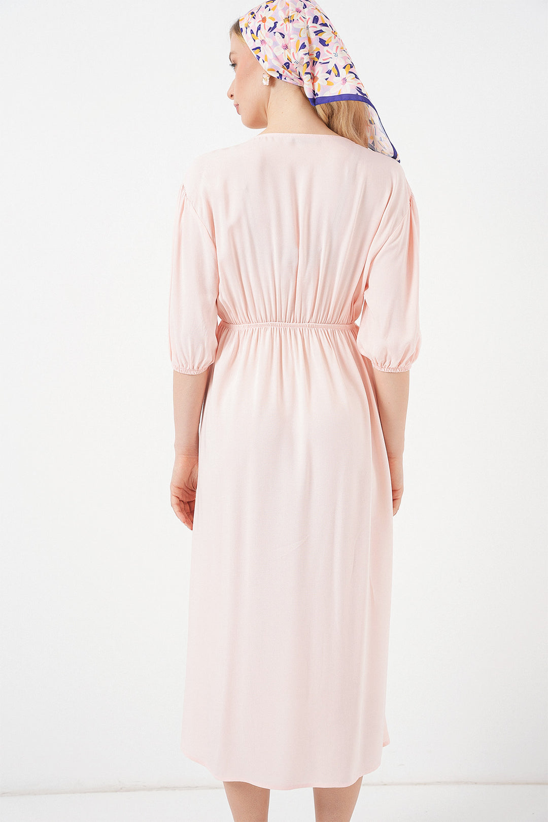 Bigdart Robe à décolleté en V avec taille froncée 2570 - Poudré
