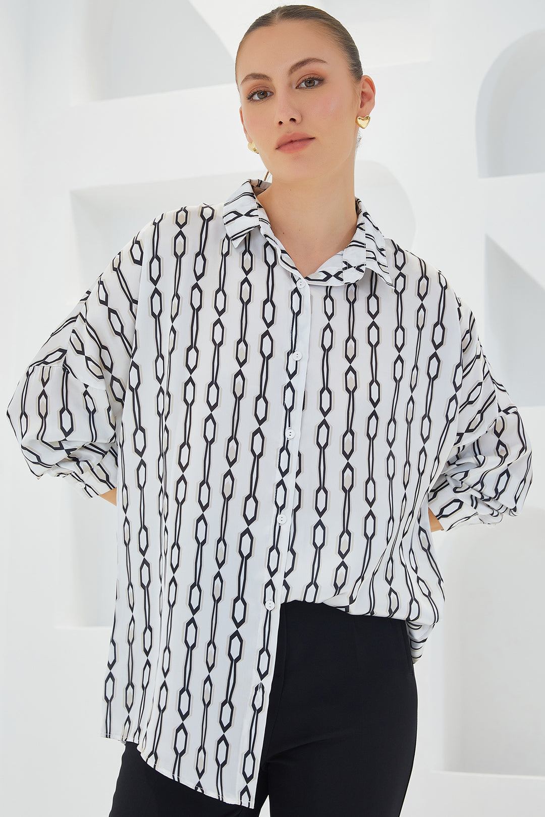 Bigdart Chemise en satin oversize noir et blanc à motifs pour femme 3985