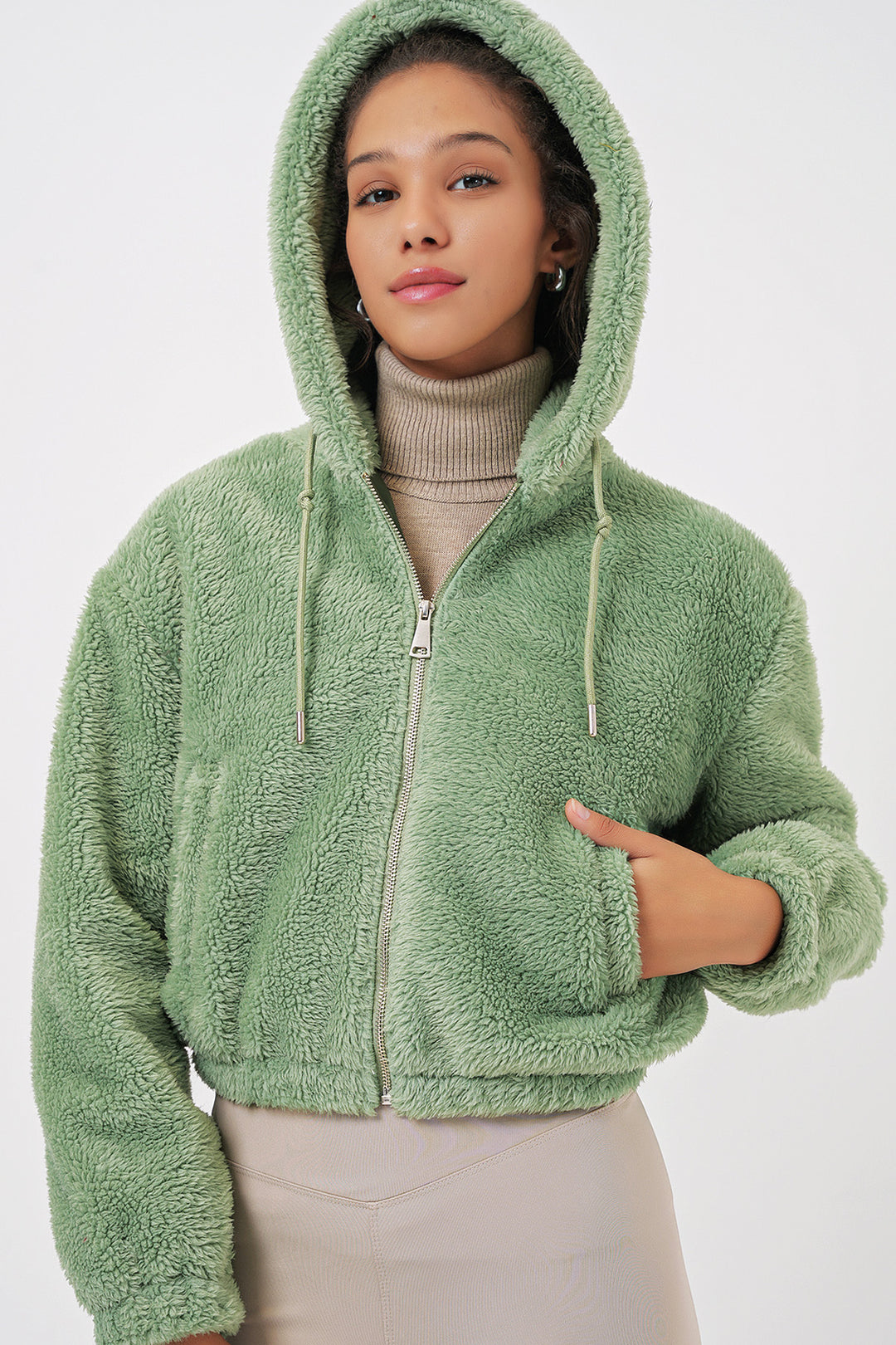 Bigdart 5193 Veste crop en peluche à capuche - E.Vert
