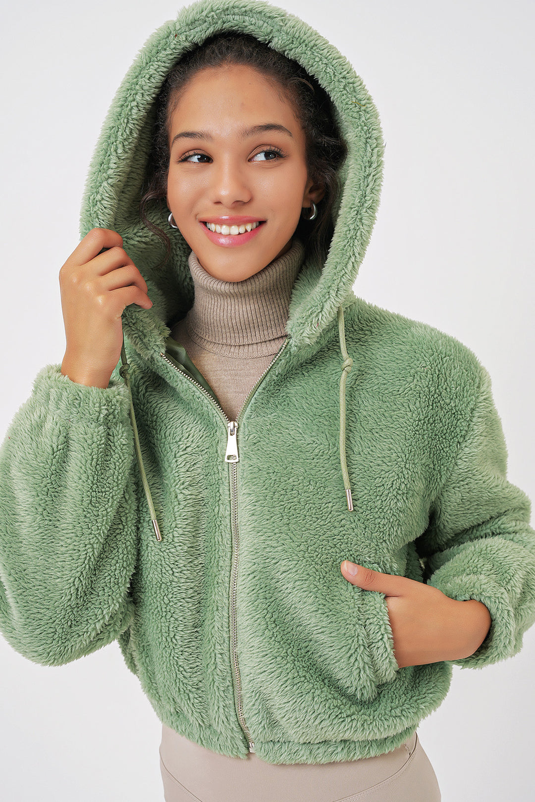 Bigdart 5193 Veste crop en peluche à capuche - E.Vert
