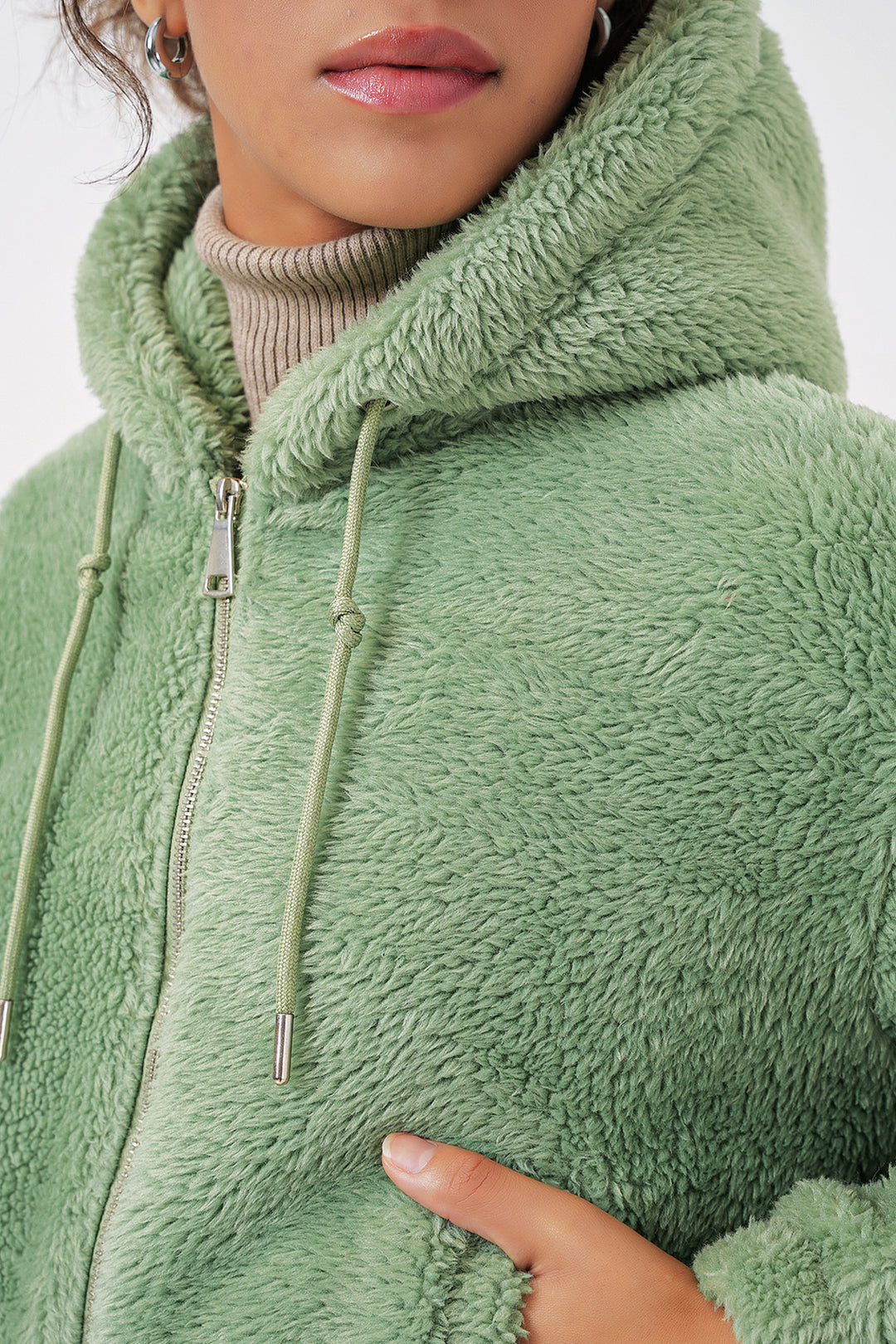 Bigdart 5193 Veste crop en peluche à capuche - E.Vert