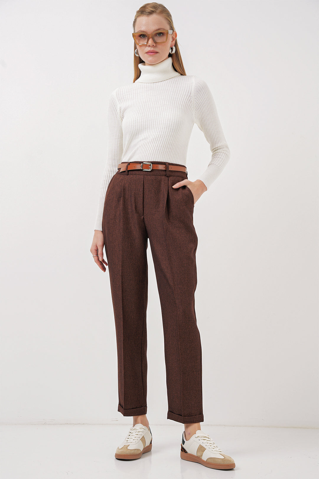 Bigdart 6686 Pantalon en tissu à plis et ceinture pour femme - Marron