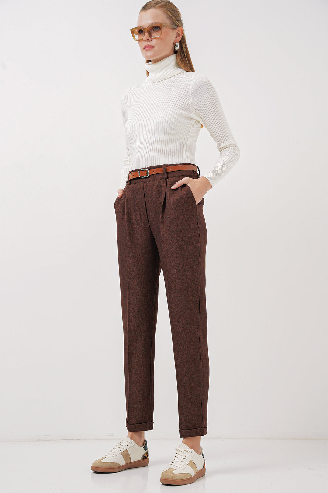 Bigdart 6686 Pantalon en tissu à plis et ceinture pour femme - Marron