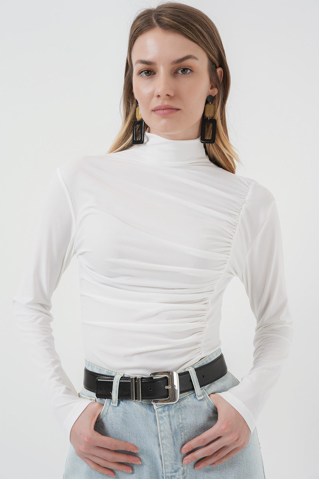 Bigdart 938 Blouse Sandy à Col Montant avec Détails Froncés - Blanc