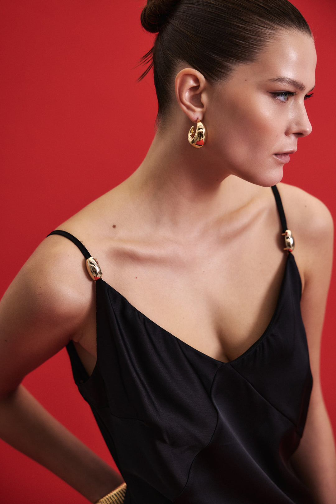 Sateen Robe Satinée à Bretelles avec Détails Accessoires - Noir