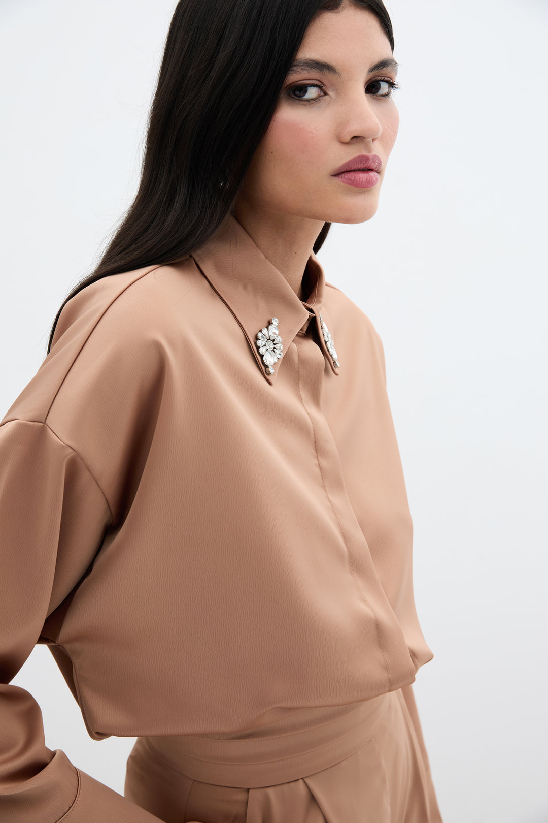 Sateen Chemise avec Détails Accessoires - camel