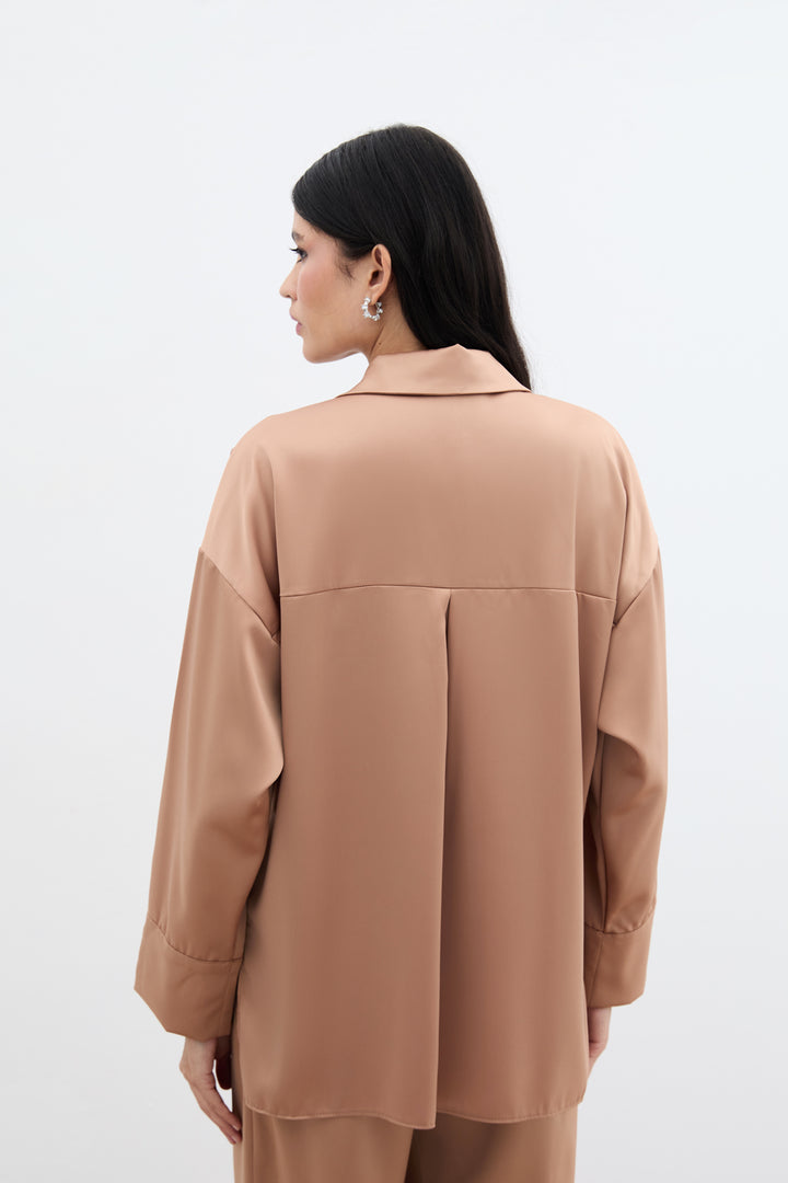 Sateen Chemise avec Détails Accessoires - camel