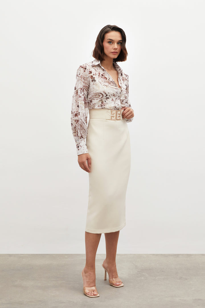 Sateen Jupe crayon avec détails d'accessoires - Beige