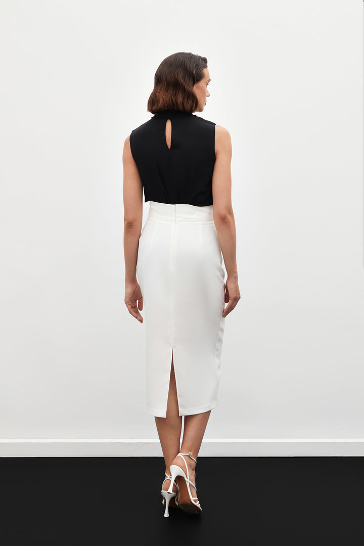 Sateen Jupe crayon avec détail d'accessoire - Écru