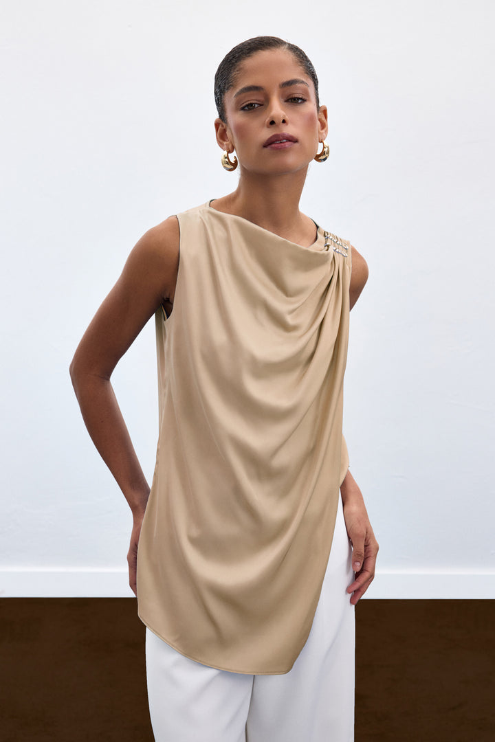 Sateen Blouse Sans Manches avec Détail Accessoire - Beige