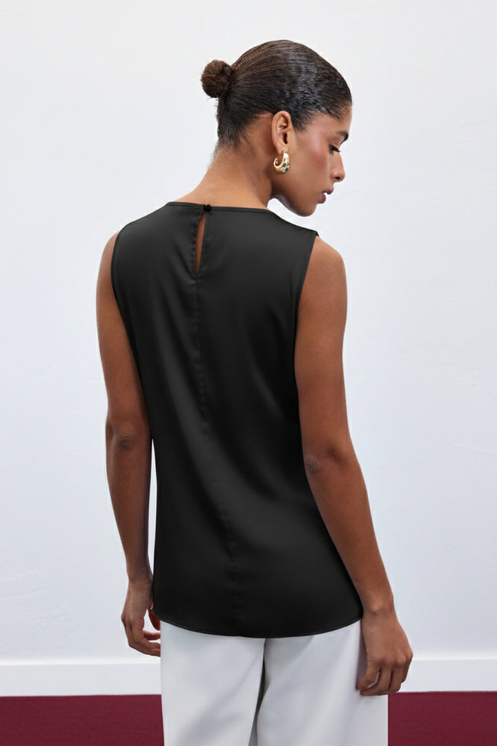 Sateen Blouse Sans Manches avec Détail Accessoire - Noir