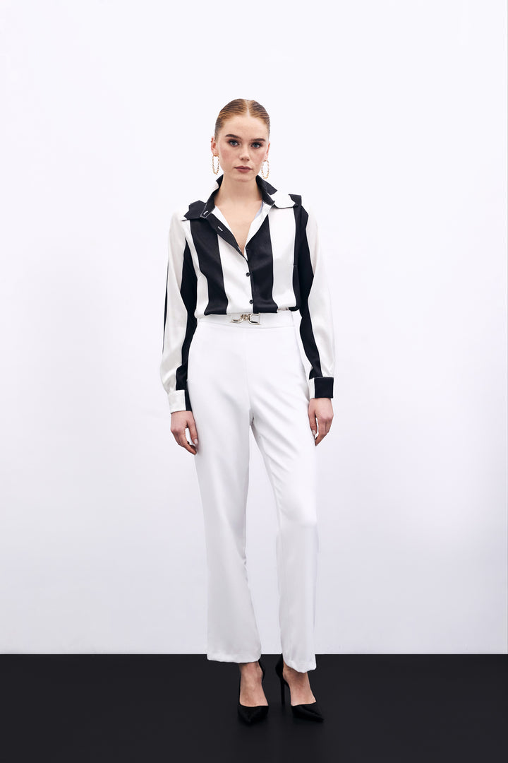 Sateen Pantalon avec détails d'accessoire - Écru