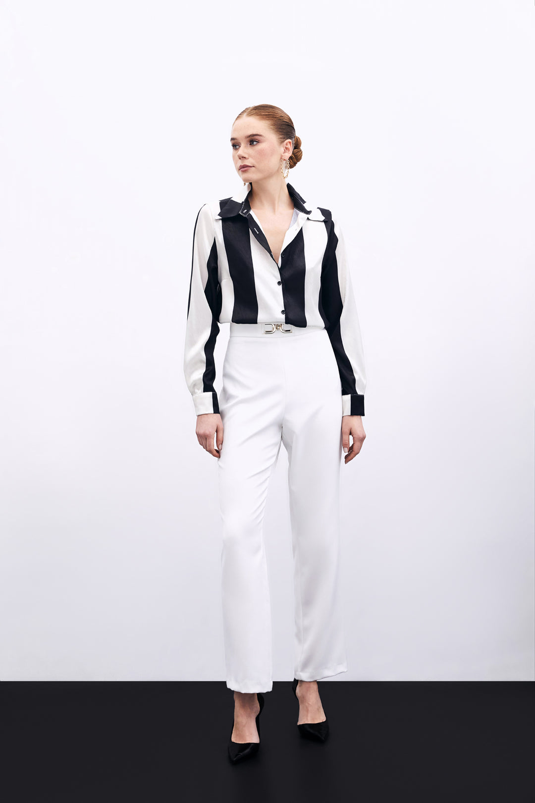 Sateen Pantalon avec détails d'accessoire - Écru
