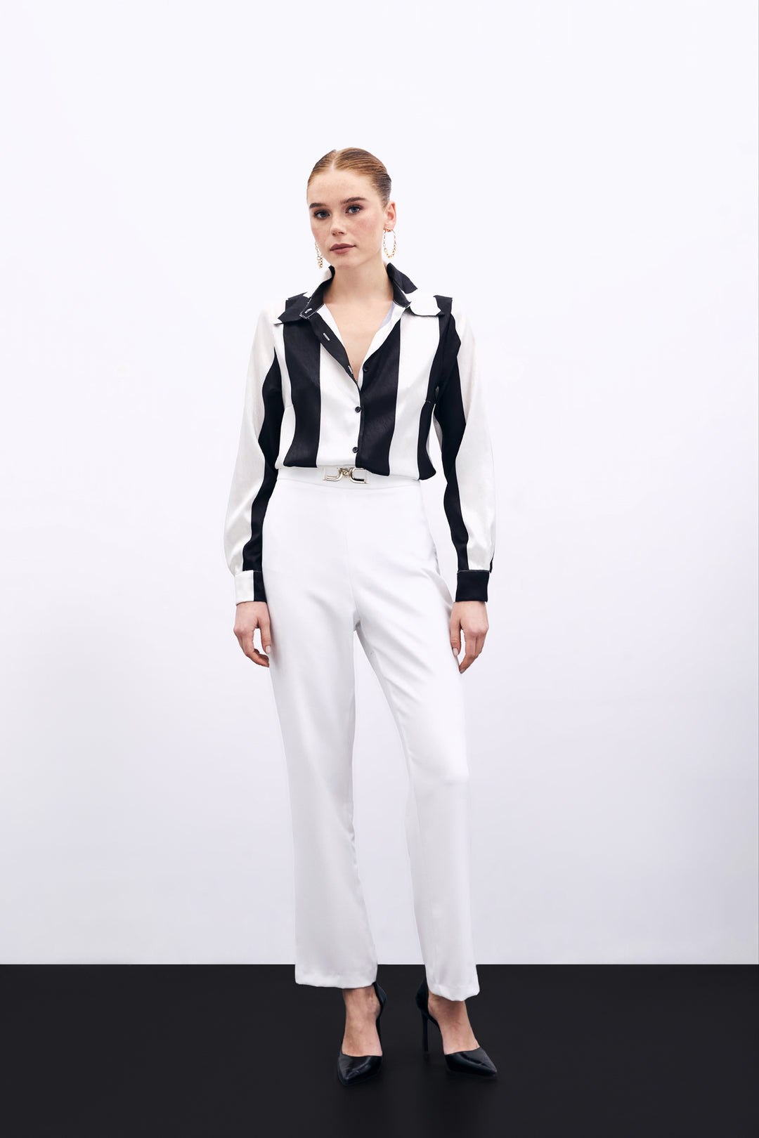 Sateen Pantalon avec détails d'accessoire - Écru