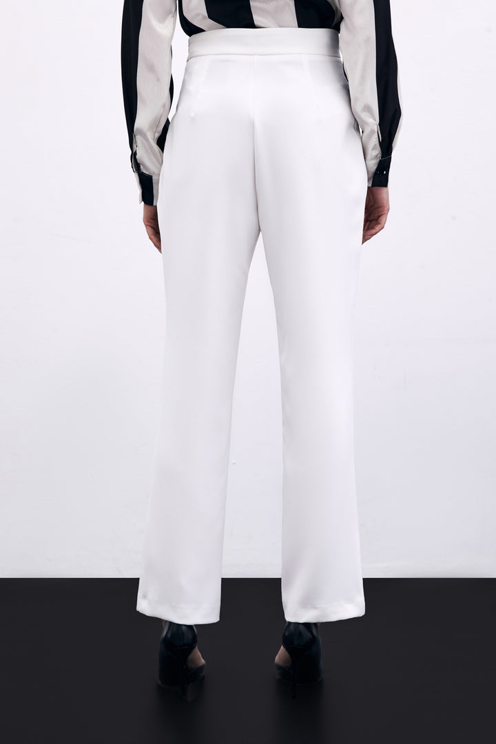 Sateen Pantalon avec détails d'accessoire - Écru