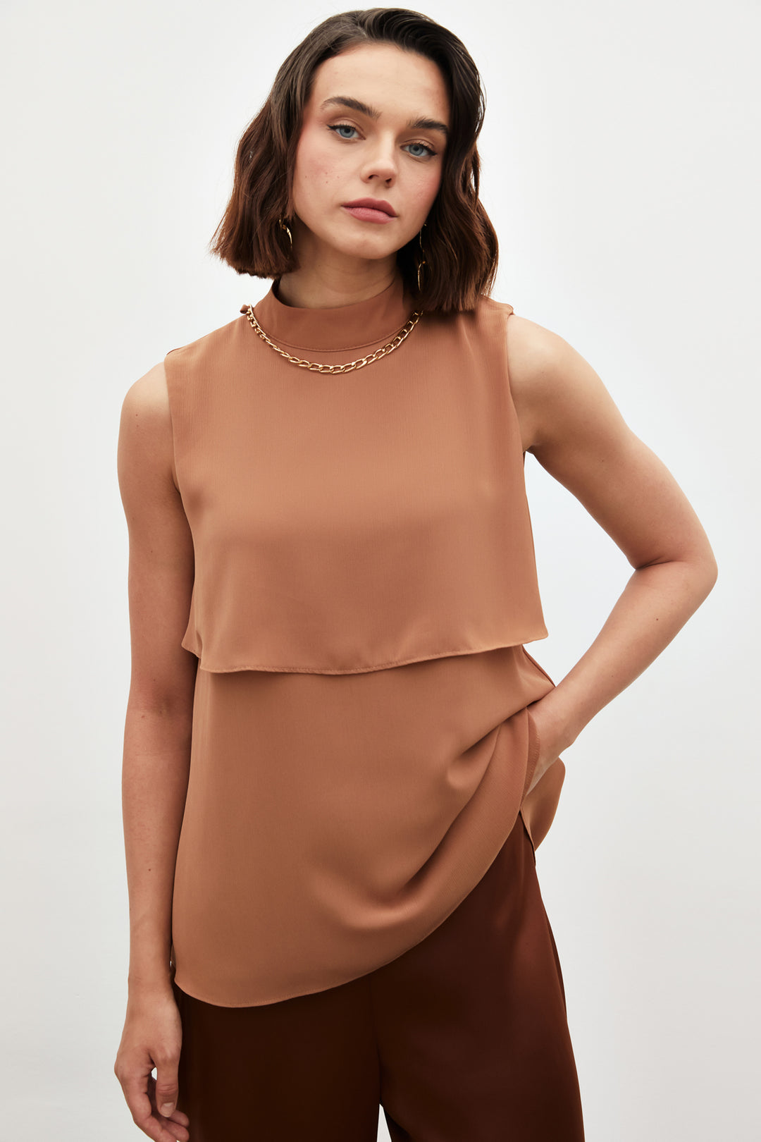Sateen Blouse Volante avec Détails Accessoires - Marron