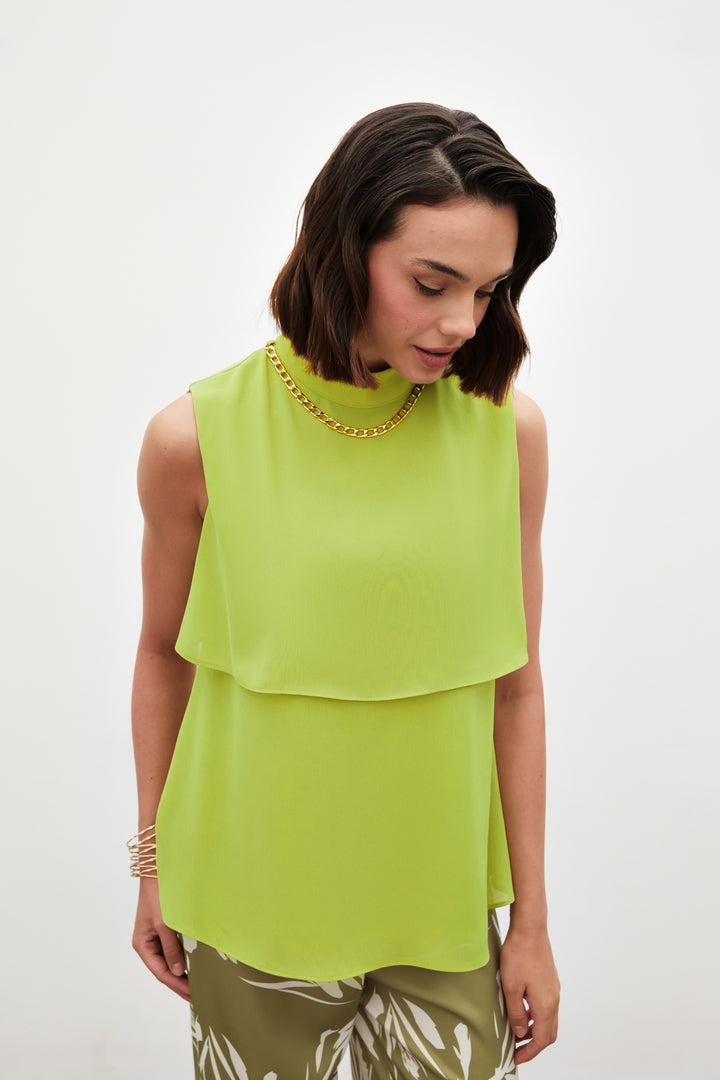 Sateen Blouse volantée avec détails d'accessoires - yag Vert