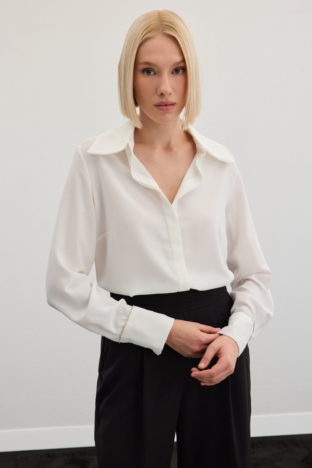 Sateen Chemise classique avec accessoires - Écru