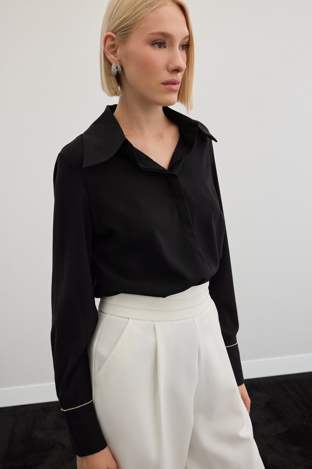 Sateen Chemise classique avec accessoires - Noir