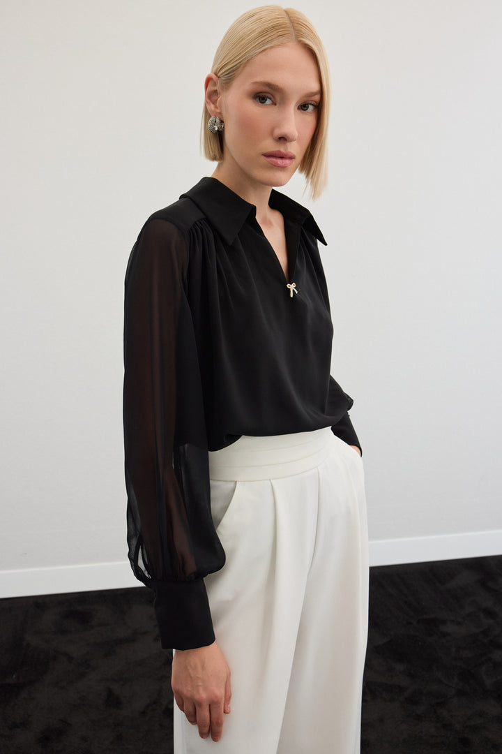Sateen Blouse ample avec accessoires - Noir