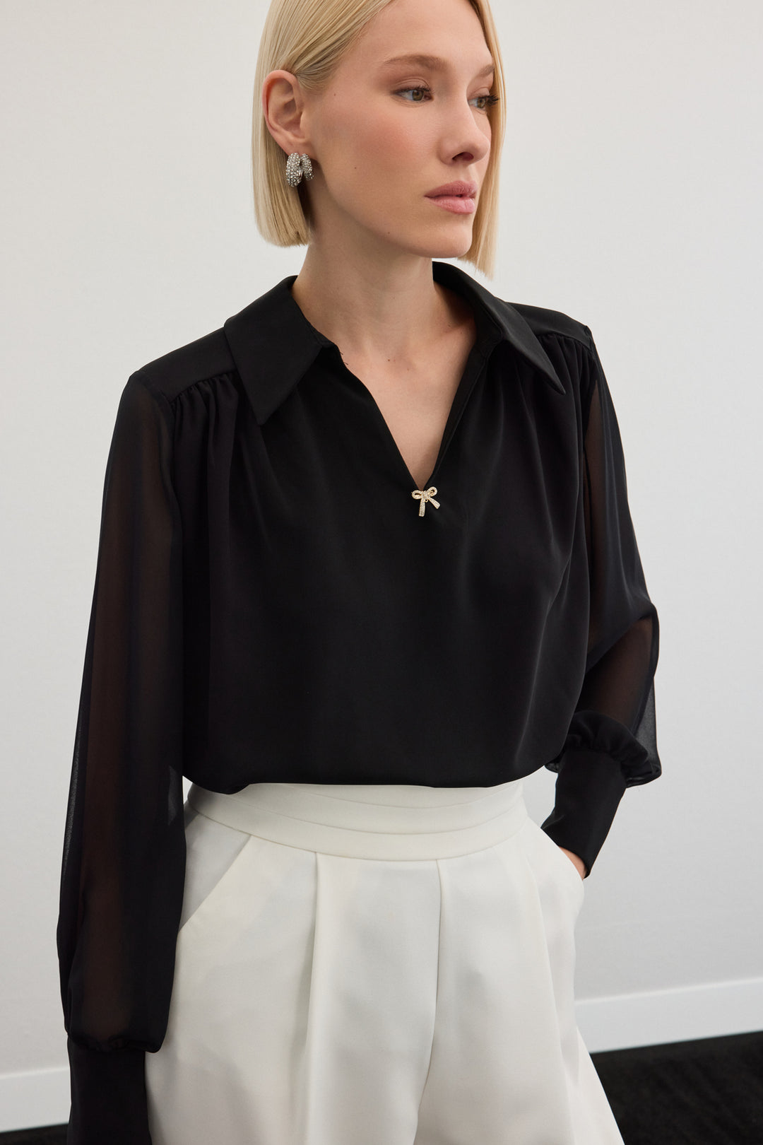 Sateen Blouse ample avec accessoires - Noir