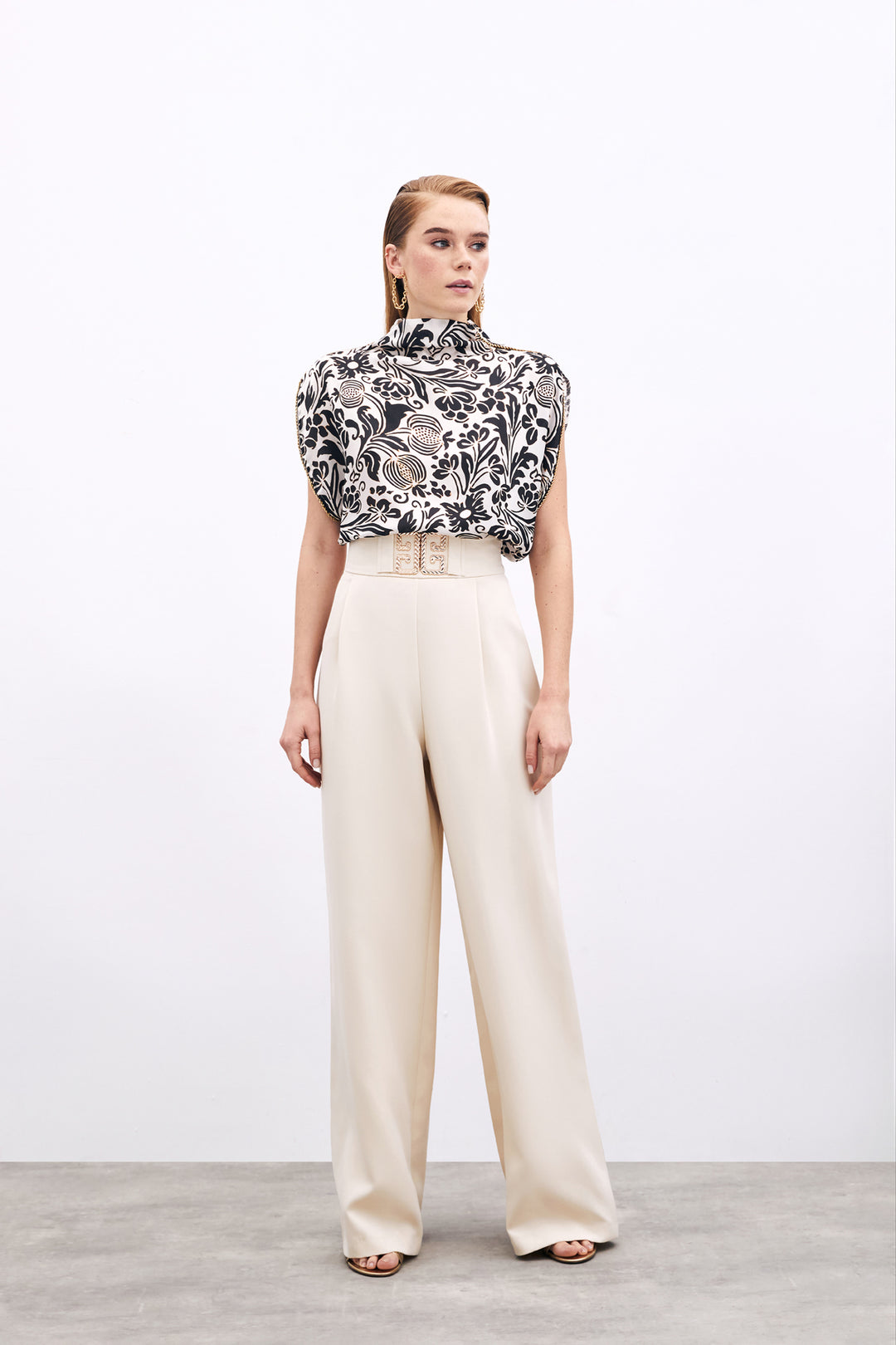 Sateen Blouse à manches chauve-souris avec accessoires - Noir
