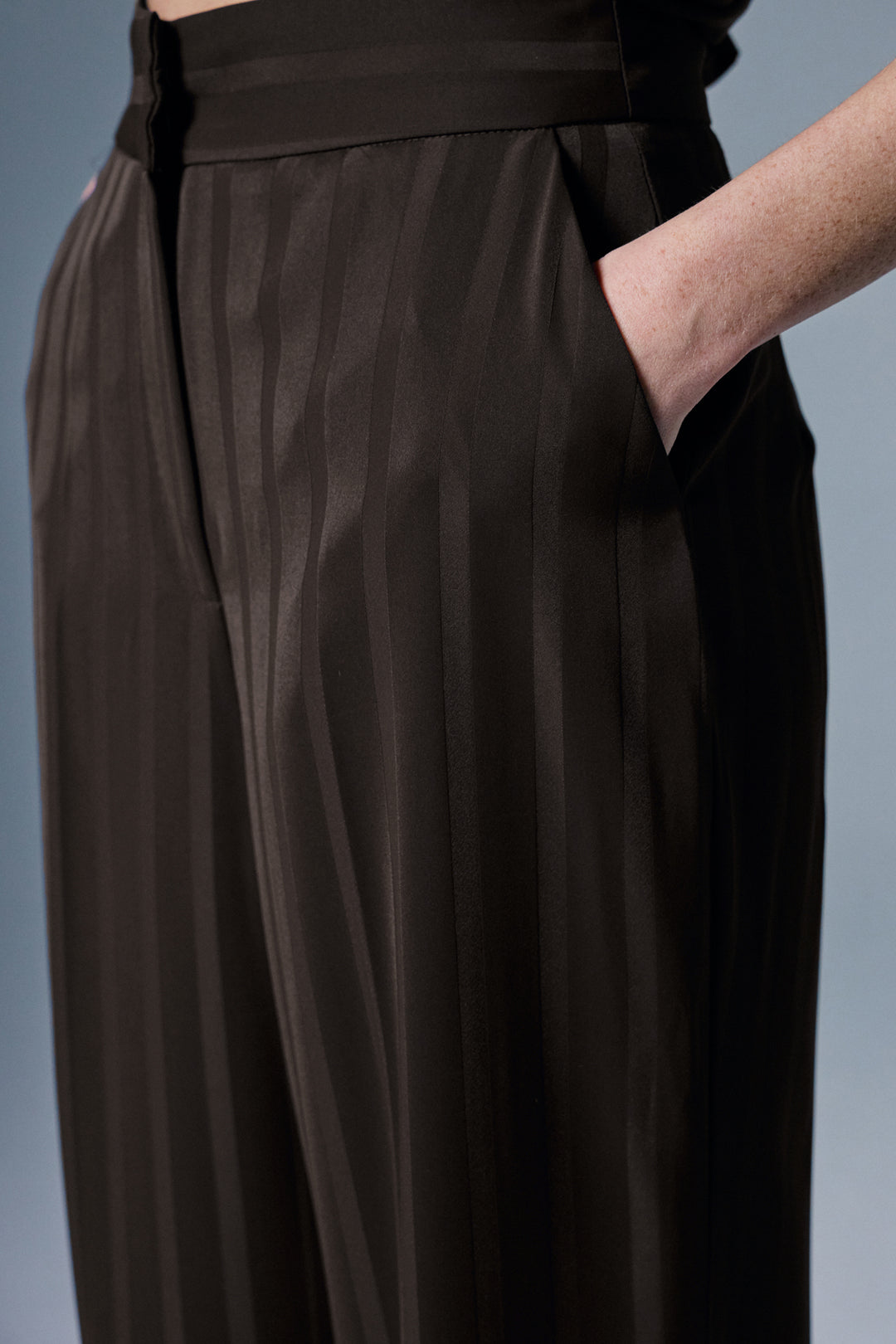 Sateen Pantalon Anna Rayé - Marron