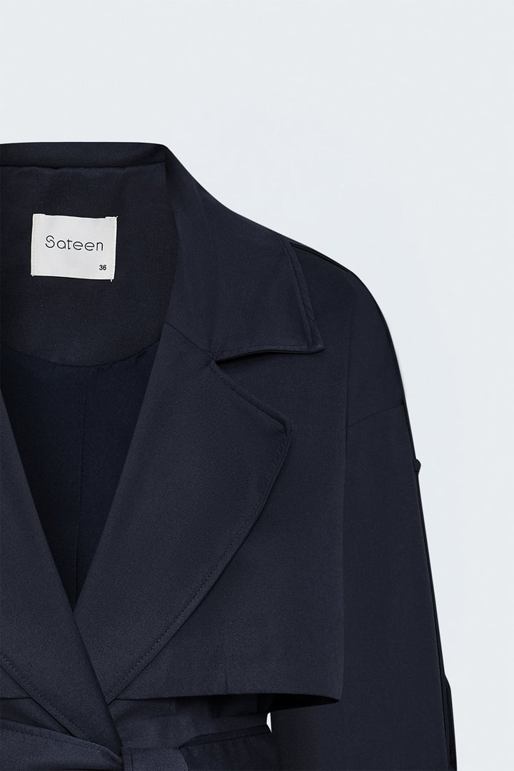 Sateen Trench avec détails épaulettes - Bleu marine