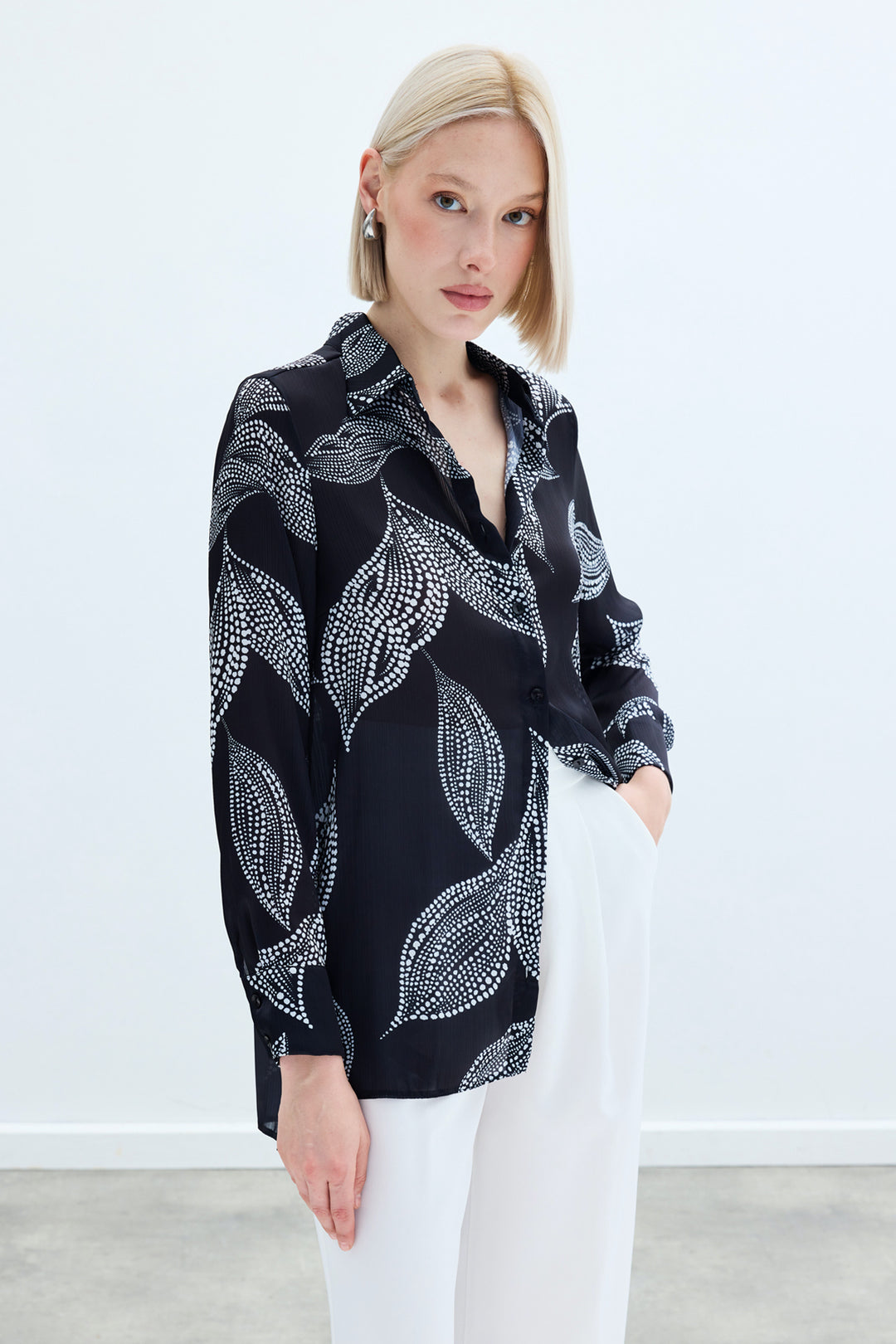 Sateen Chemise Imprimée Longue au Dos - Noir