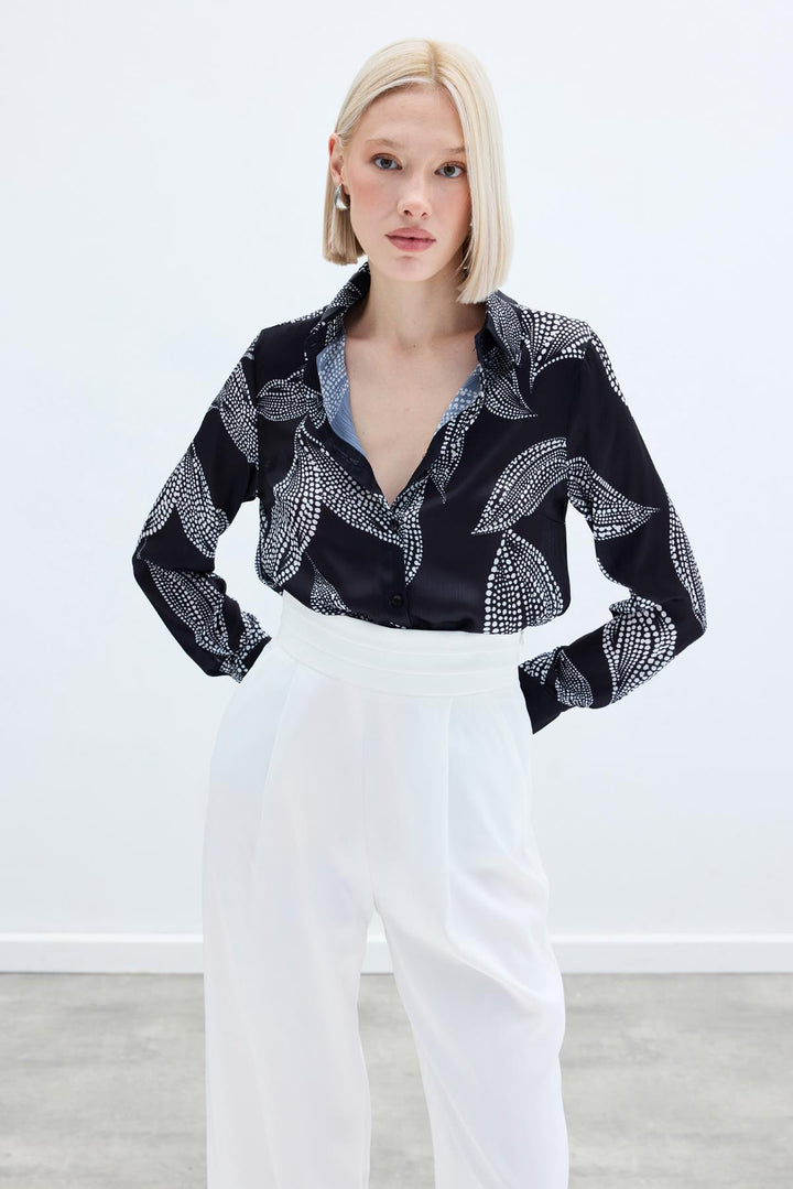 Sateen Chemise Imprimée Longue au Dos - Noir