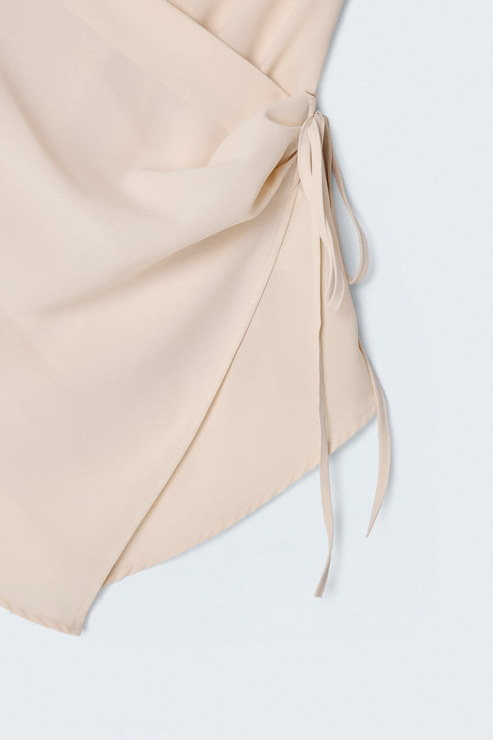 Sateen Blouse croisée à bretelles - Beige