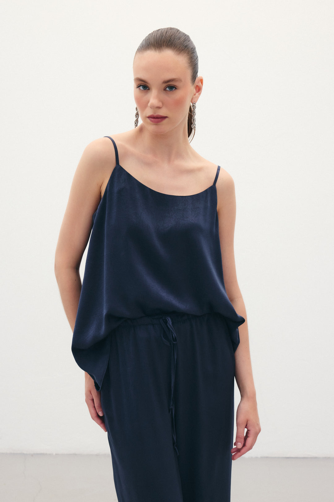 Sateen Débardeur Satiné à Bretelles - Bleu marine