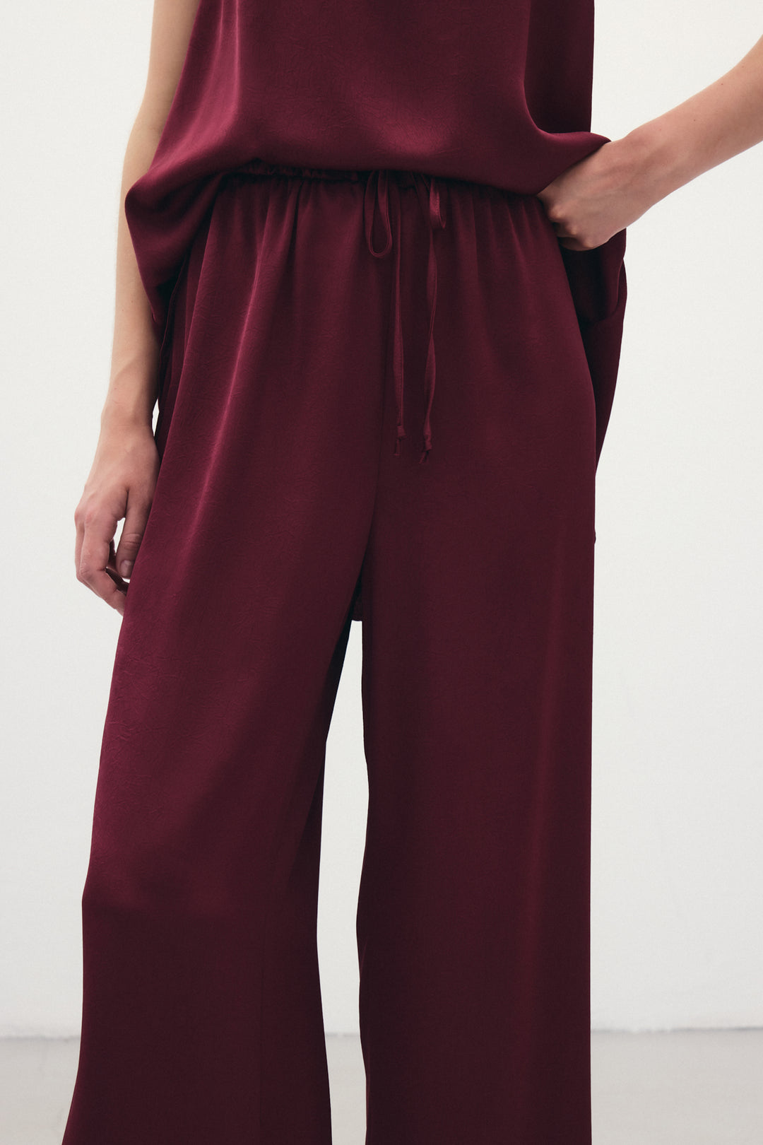 Sateen Pantalon ample à lacets - Bordeaux