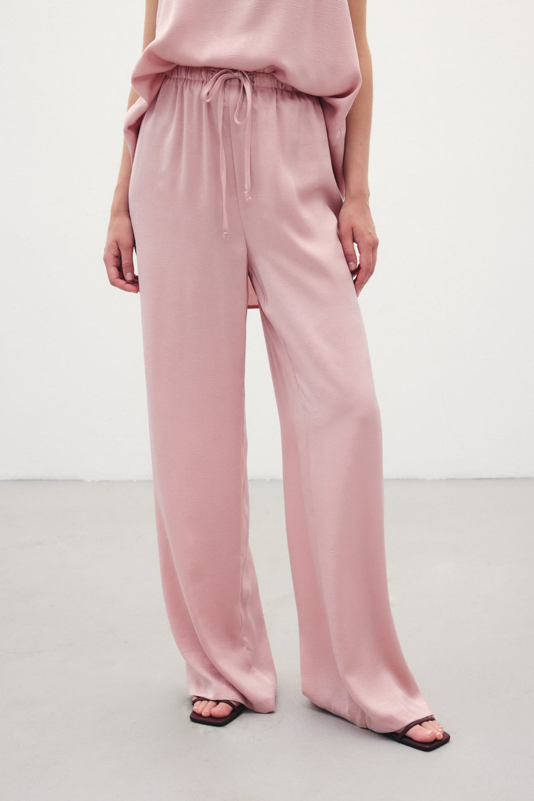 Sateen Pantalon ample à lacets - Poudre