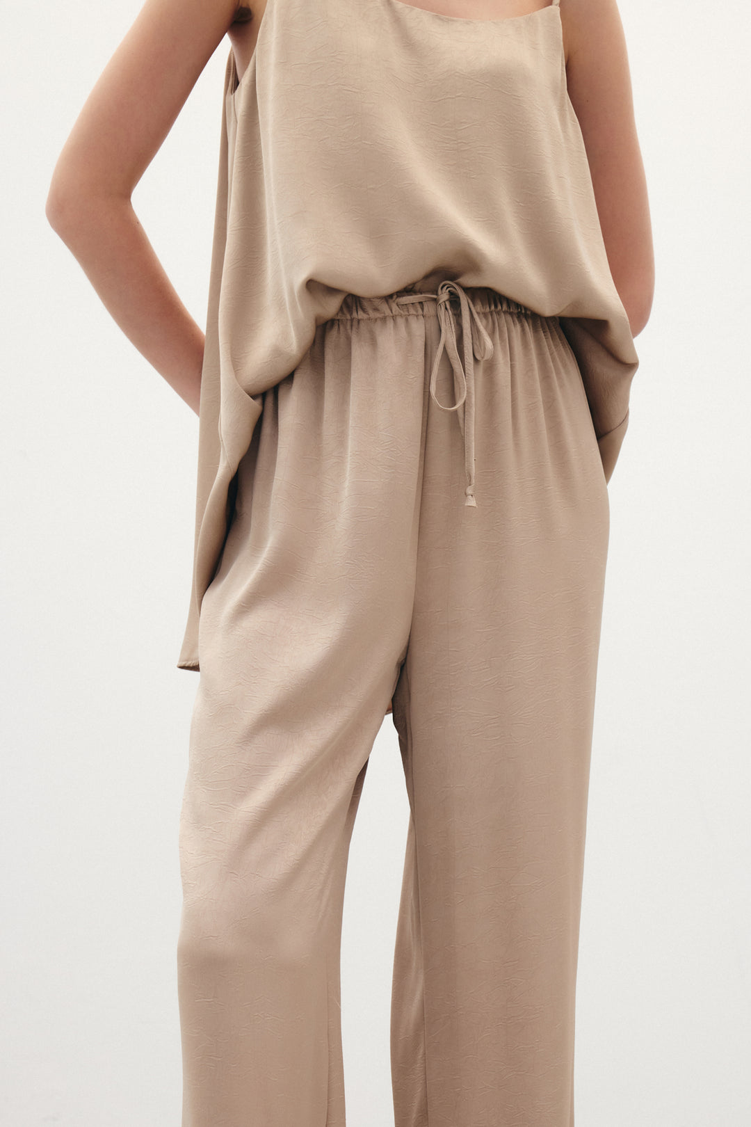 Sateen Pantalon ample à lacets - Vison