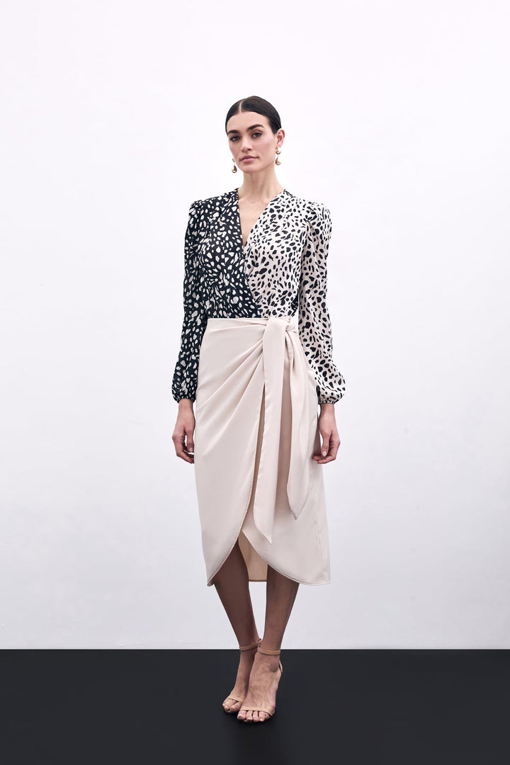 Sateen Jupe Croisée avec Détails à Nouer - Beige