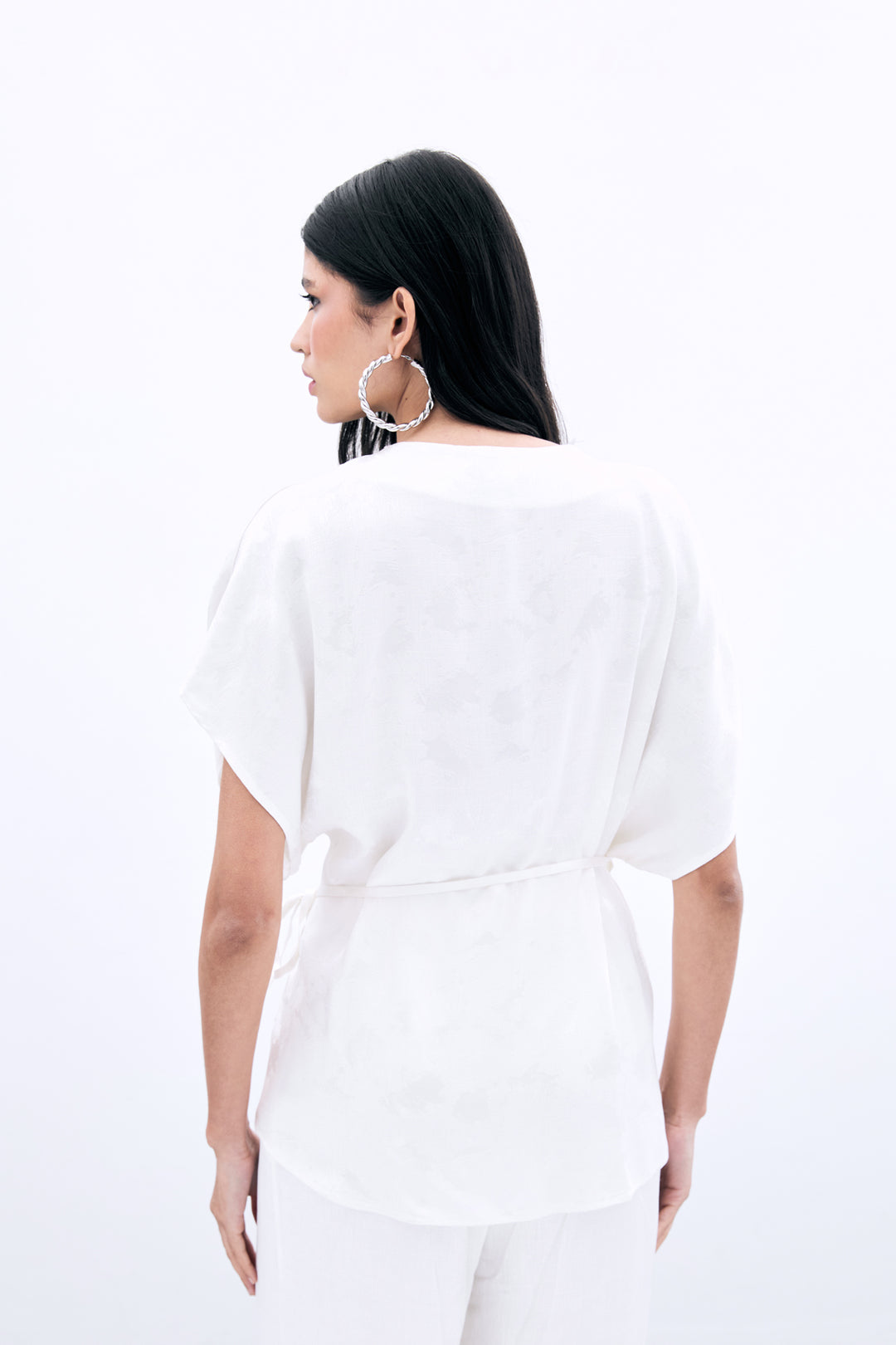 Sateen Blouse en satin jacquard à nouer - Écru