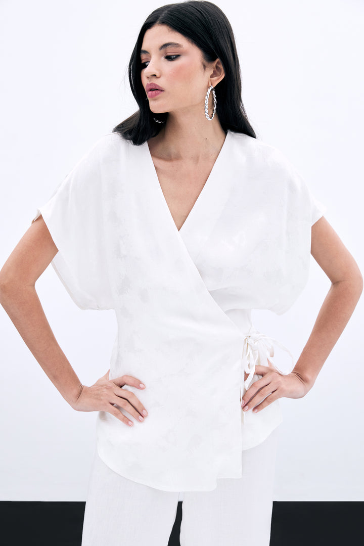 Sateen Blouse en satin jacquard à nouer - Écru