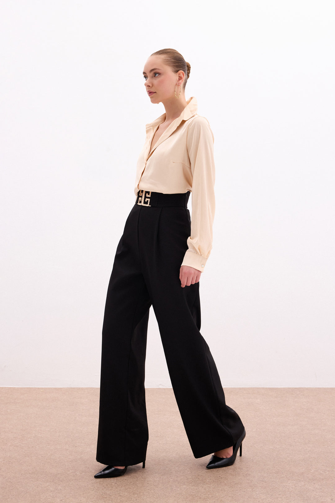 Sateen Pantalon large à accessoires de taille - Noir