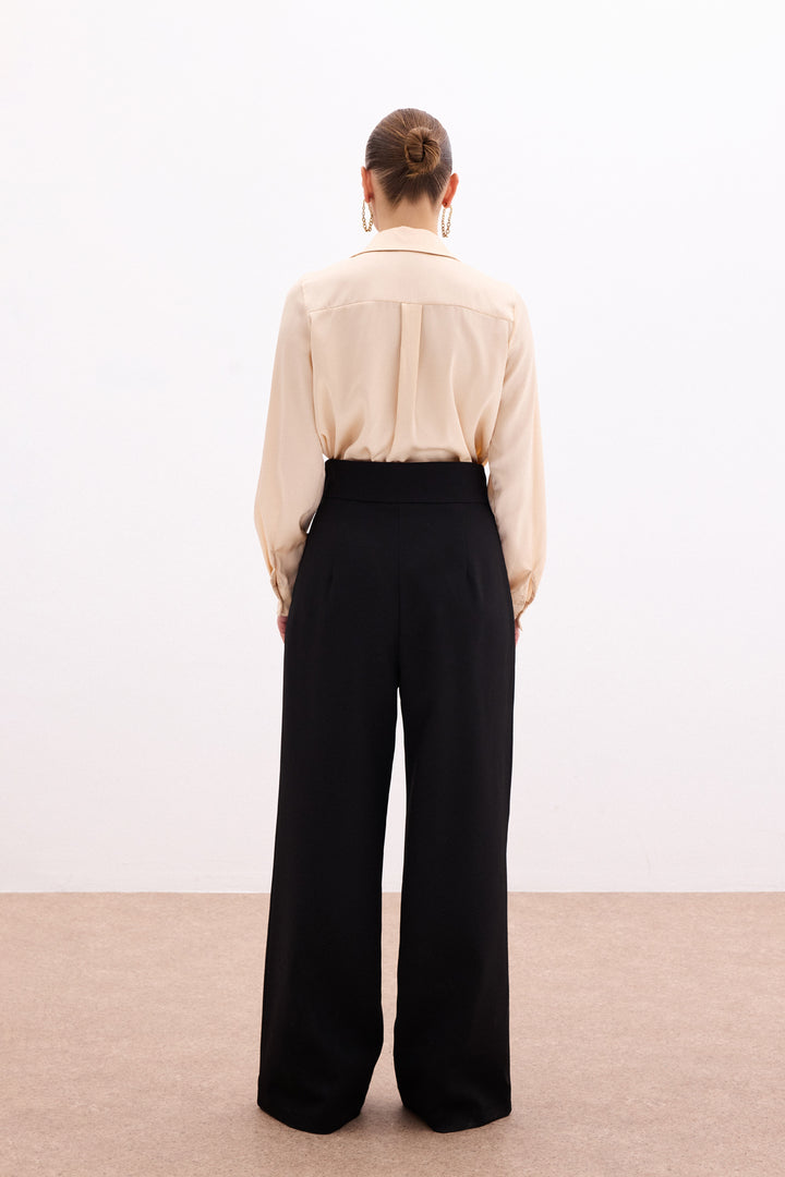 Sateen Pantalon large à accessoires de taille - Noir