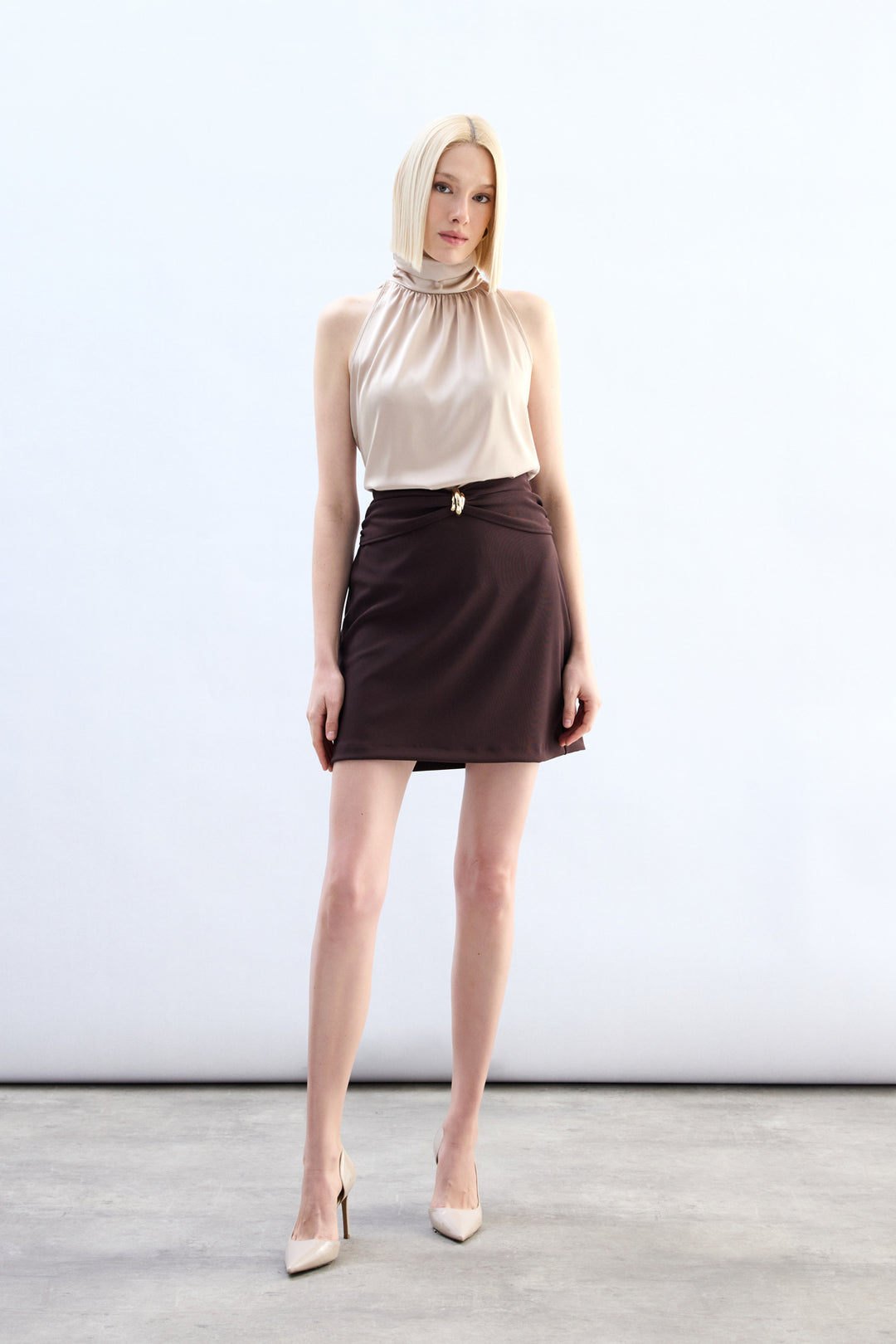 Sateen Jupe Mini avec Accessoire de Taille - Marron