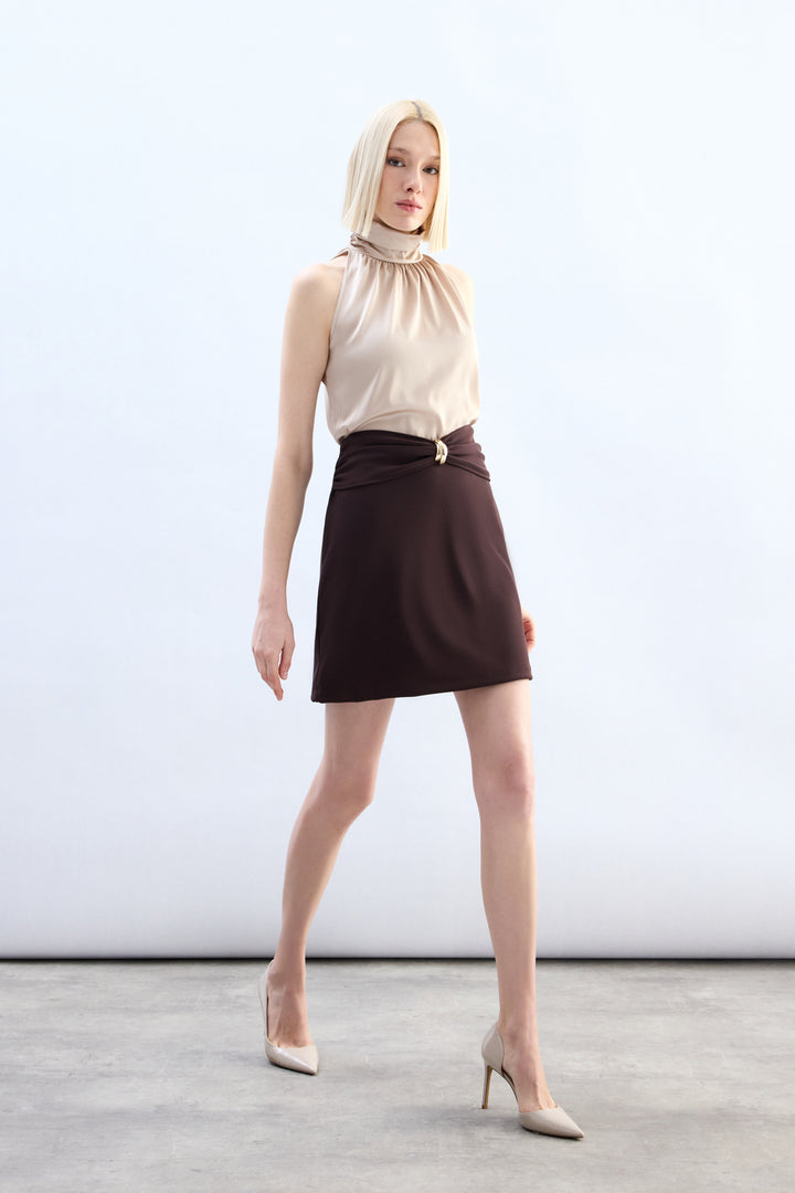 Sateen Jupe Mini avec Accessoire de Taille - Marron