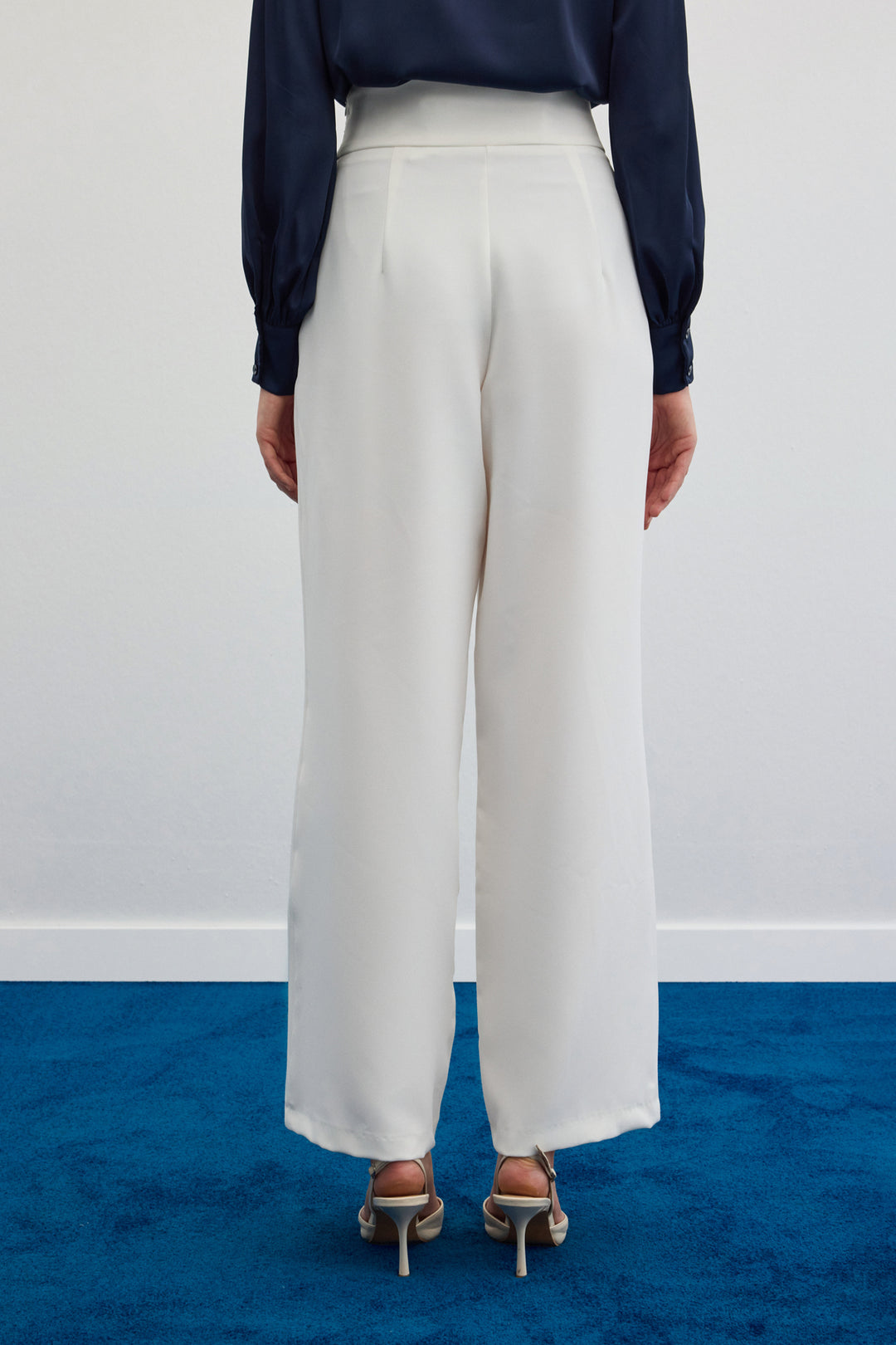 Sateen Pantalon avec accessoire de taille - Écru