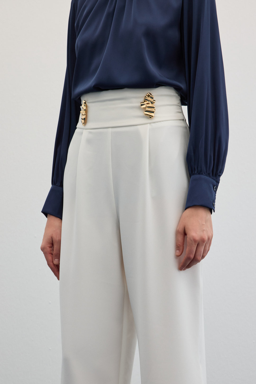 Sateen Pantalon avec accessoire de taille - Écru