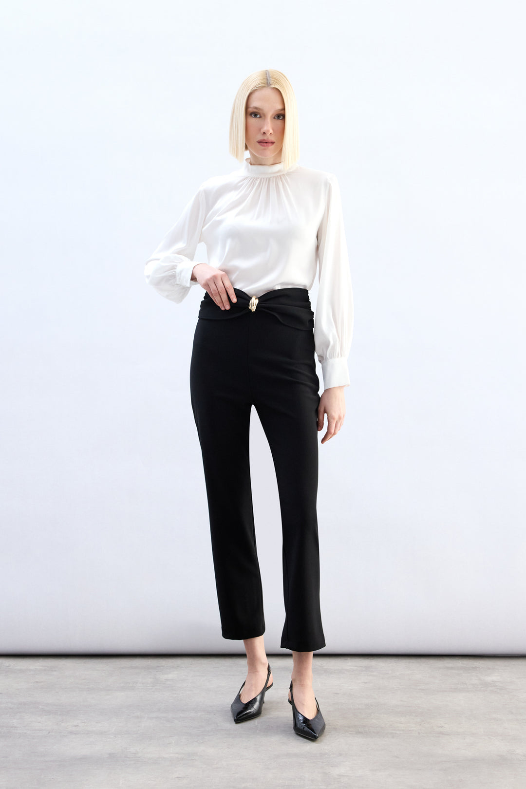 Sateen Pantalon avec Accessoire de Taille - Noir