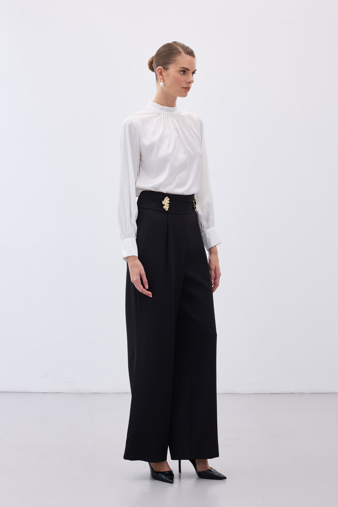 Sateen Pantalon avec accessoire de taille - Noir