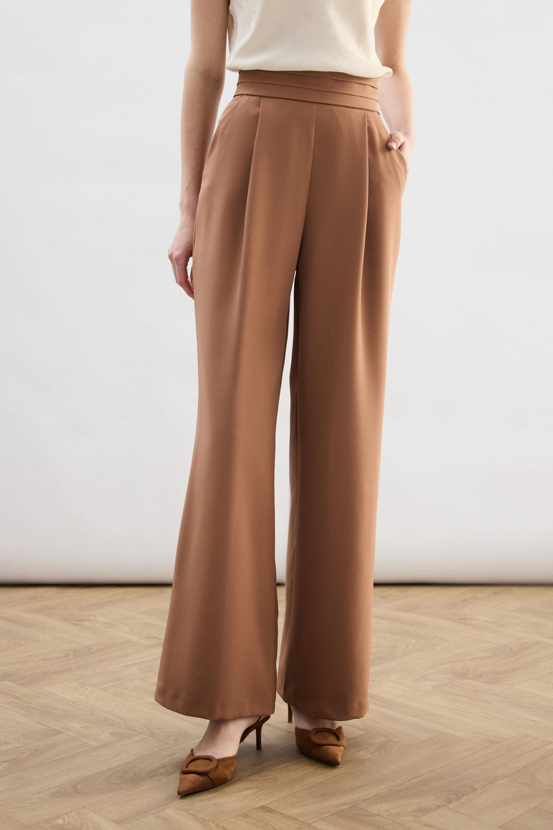 Sateen Pantalon à poches avec détail de taille - camel