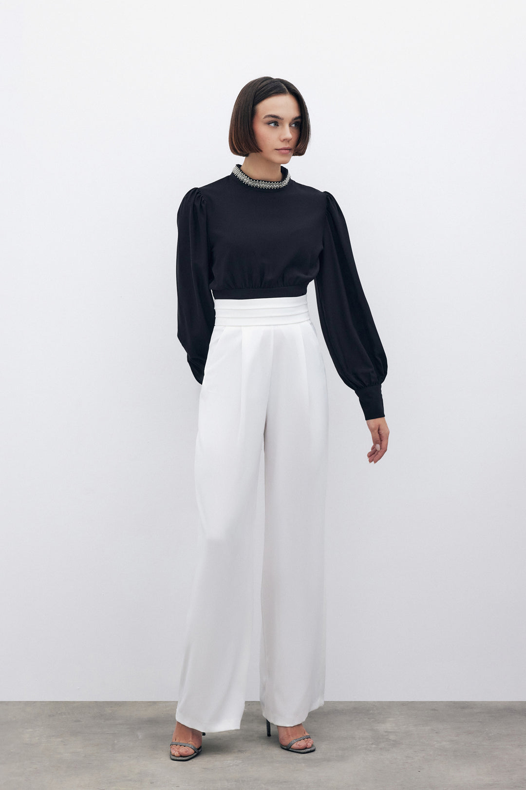 Sateen Pantalon à poches avec détail à la taille - Écru